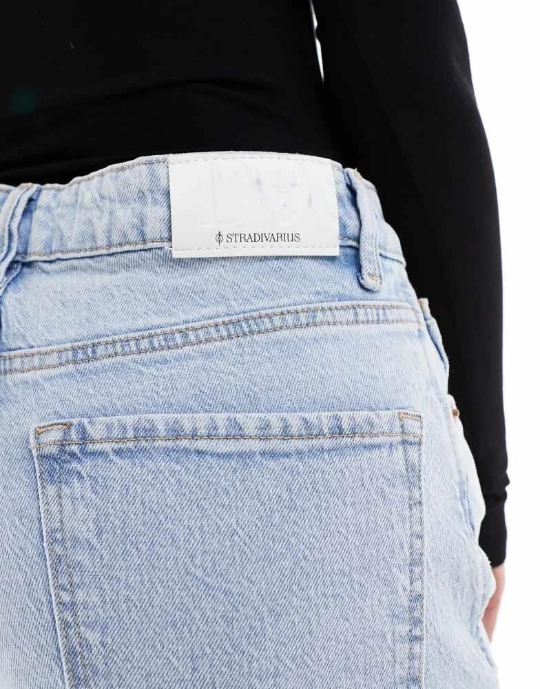 Stradivarius Stradivarius Petite D98 straight leg jeans in light blue 3