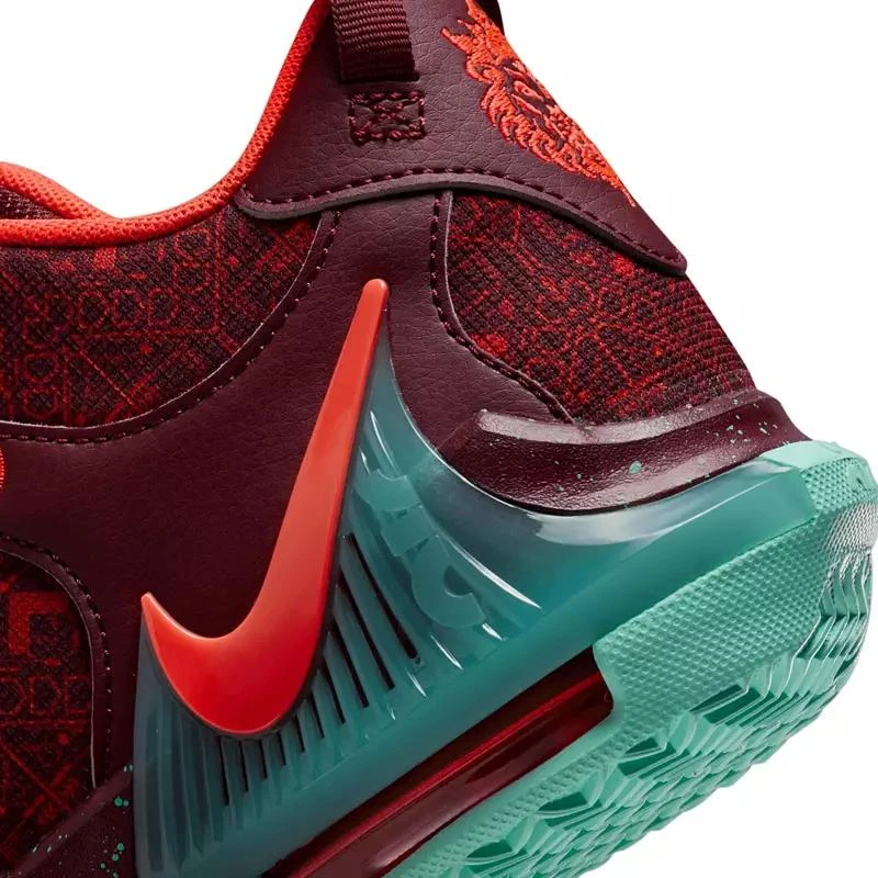 NIKE Nike Kids' Grade School Lebron Witness 7 Basketball Shoes 8