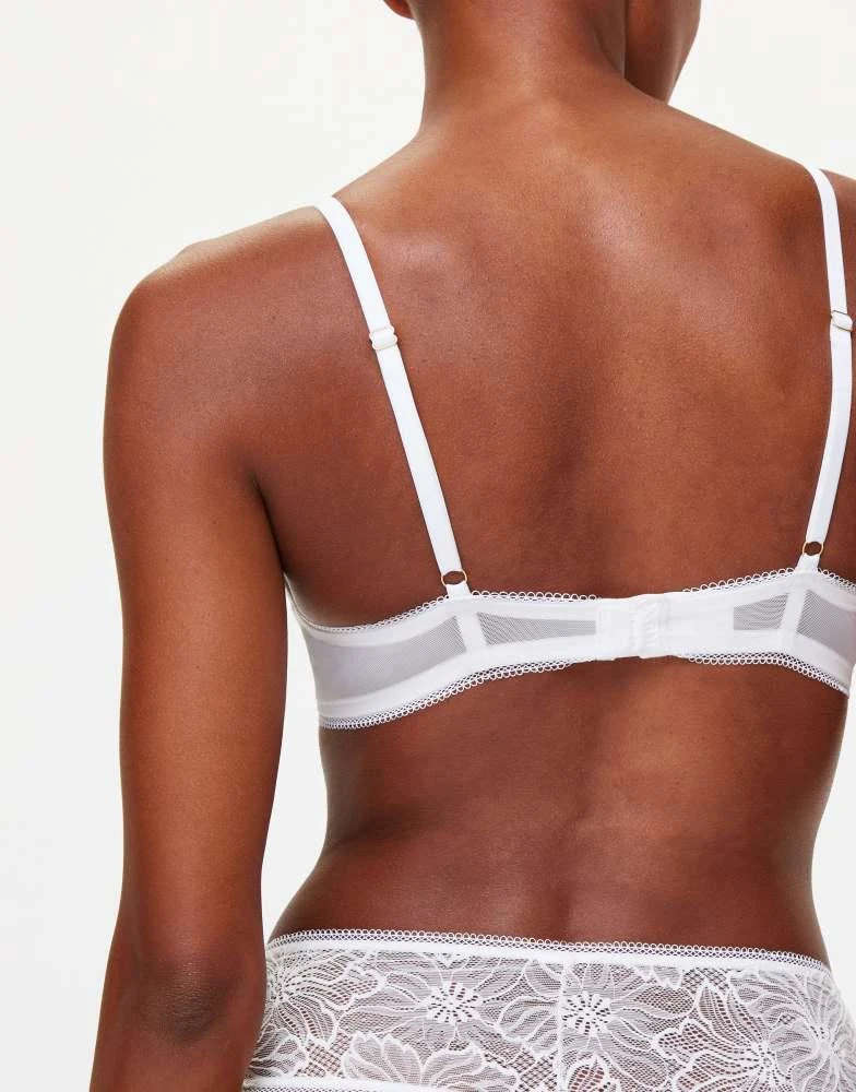KBX KBX Alice non pad plunge bra in white 3