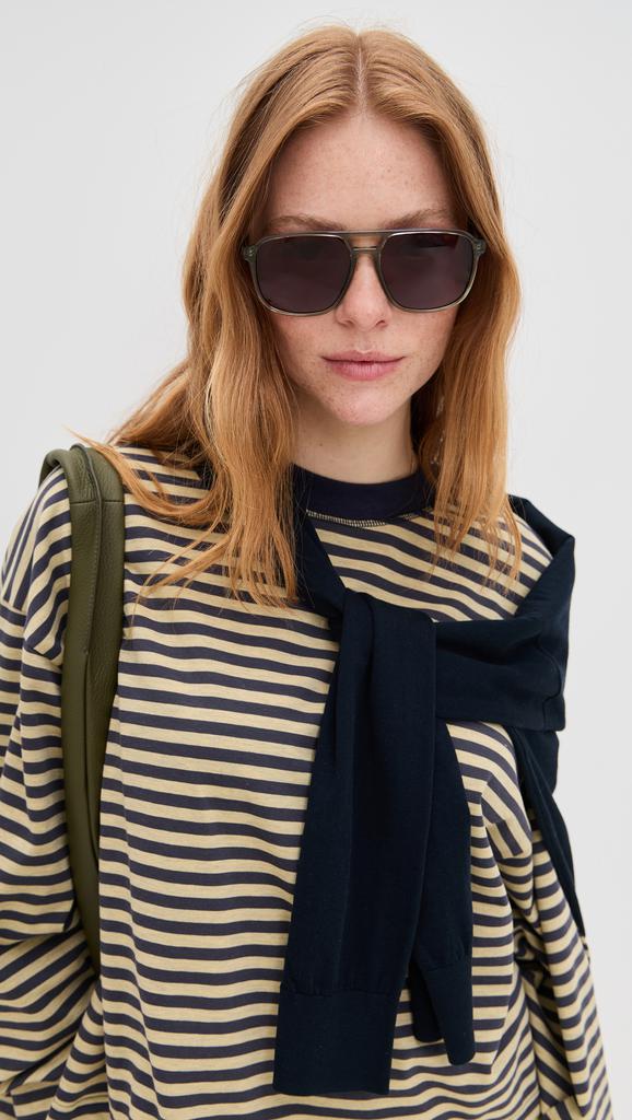 Quay On The Fly Large Sunglasses