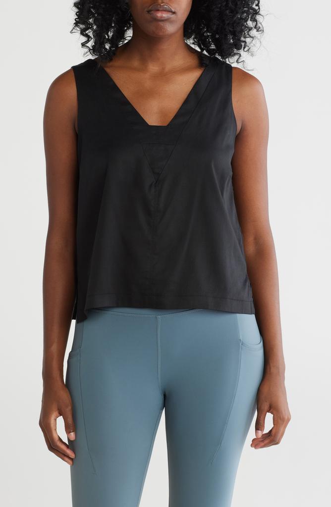 Travis Mathew Sun Soak Crop Tank