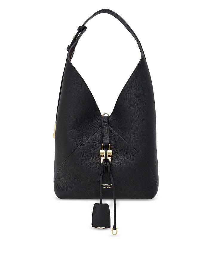 【関税&送料込】Salvatore Ferragamo Fiamma S Fiamma messenger bag (S) - Women | Ferragamo