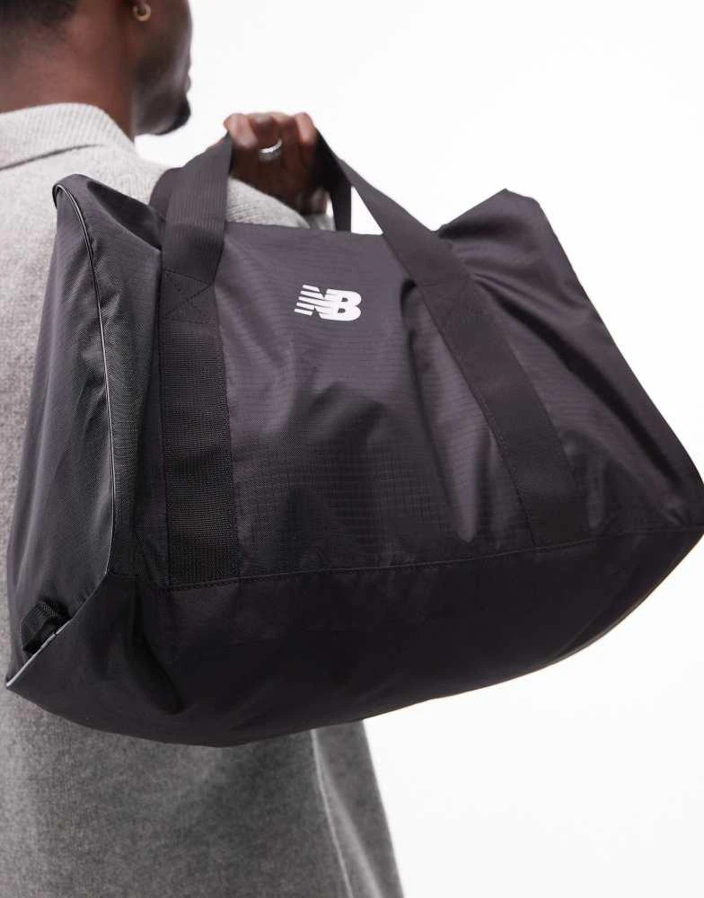 New Balance New Balance small duffle bag in black 1