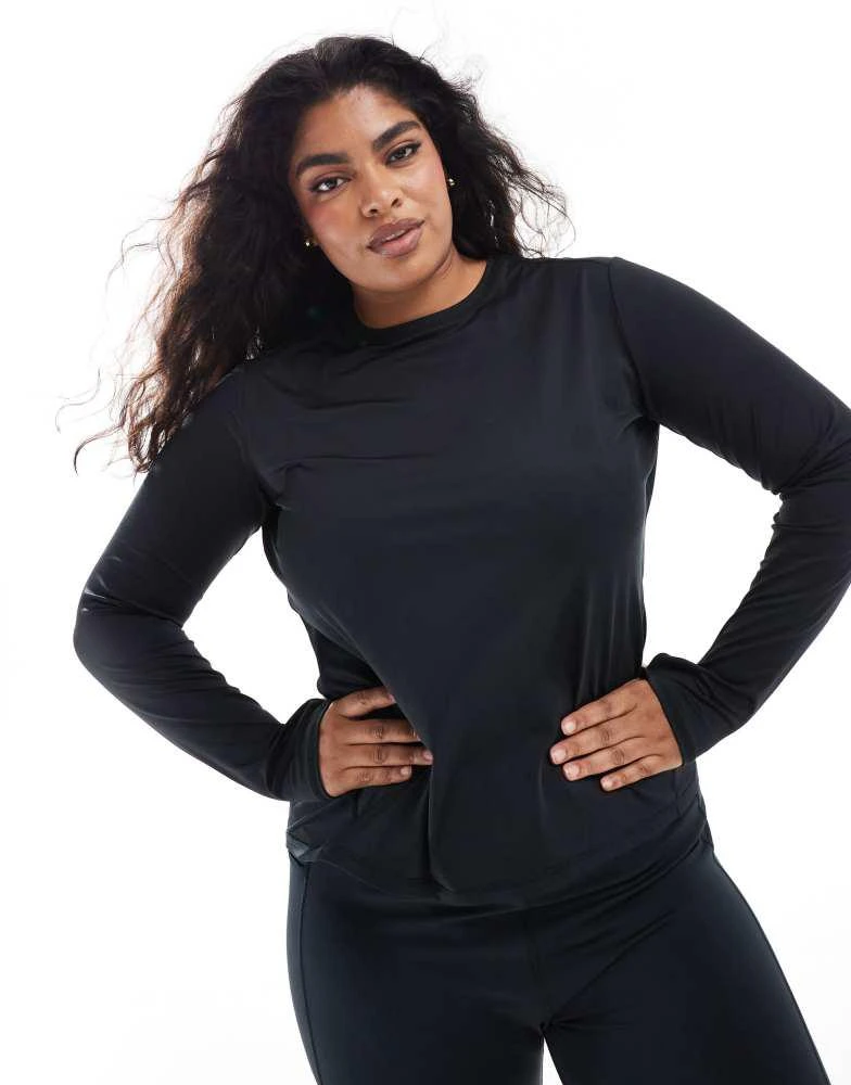ASOS 4505 Curve Icon long sleeve running top in black 1