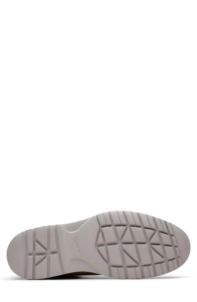 Clarks Eastridge Chukka Boot 5