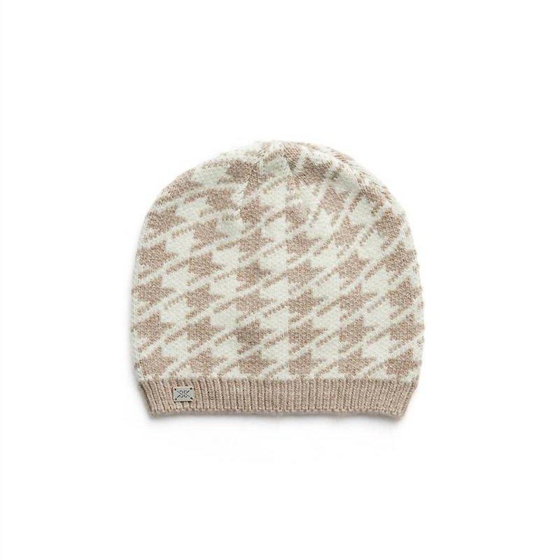 Soia & Kyo Houndstooth Pattern Rib Knit Hat ONE SIZE