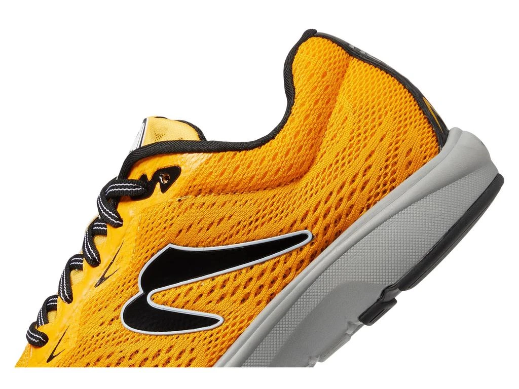 Newton Running Gravity 13 5