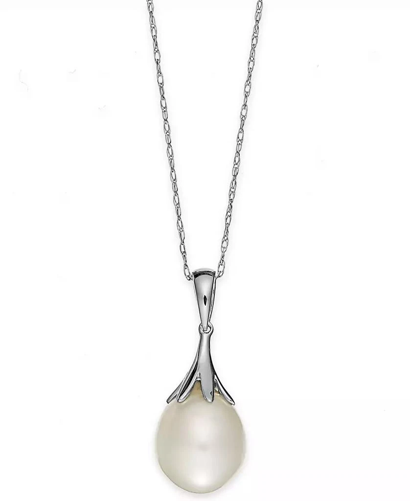 Macy
s Cultured Freshwater Pearl (9mm) Claw Pendant Necklace 18" in 14k Yellow Gold (Also available in 14k White Gold or 14K Rose Gold)