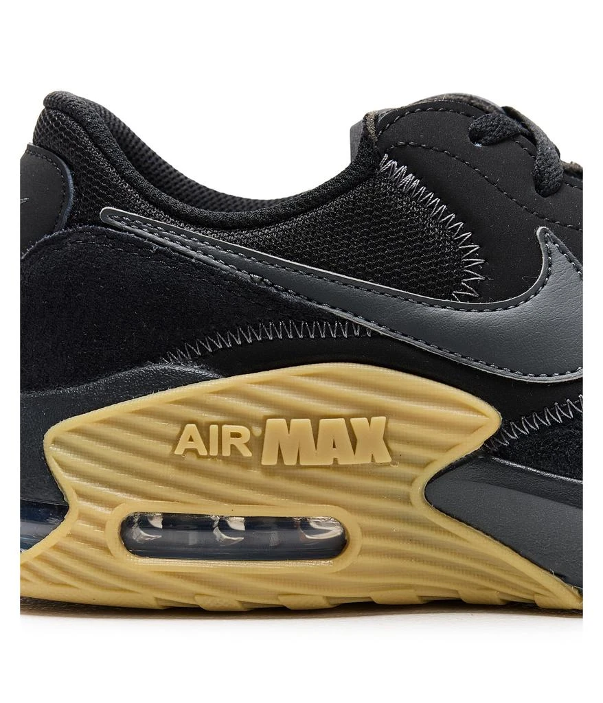 NIKE Air Max Excee 6