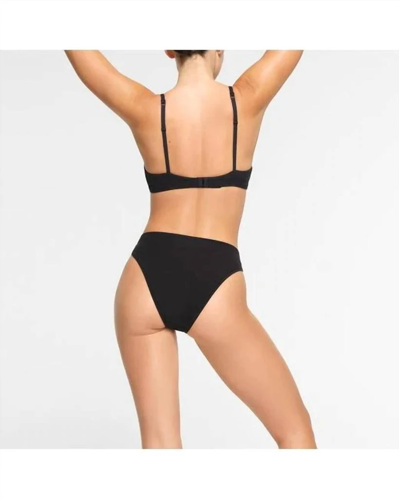SKIMS Skims - FITS EVERYBODY TRIANGLE BRALETTE 2