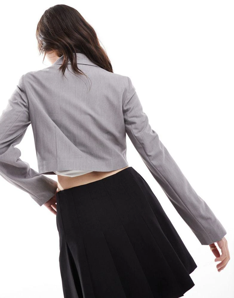 Miss Selfridge Miss Selfridge relaxed cropped blazer in grey 2