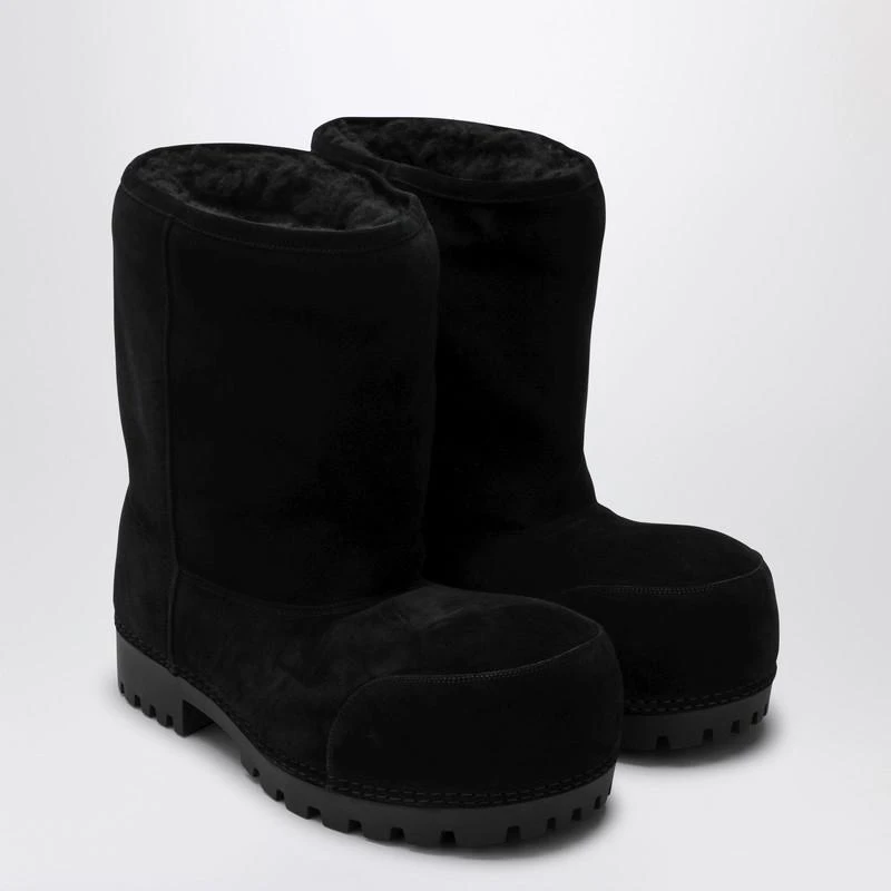 Shop Balenciaga Alaska Boots on Sale at BeyondStyle – Get 30% Off