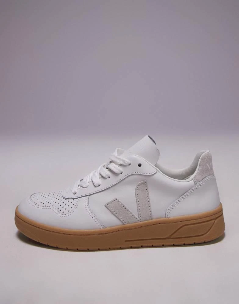 Veja VEJA V-10 trainer in extra white natural leather 2