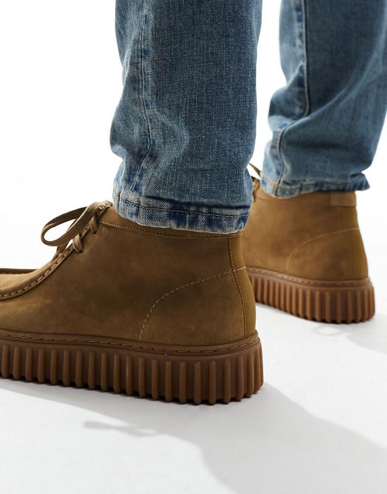Clarks Clarks Torhill hi boots in dark sand suede - Boots