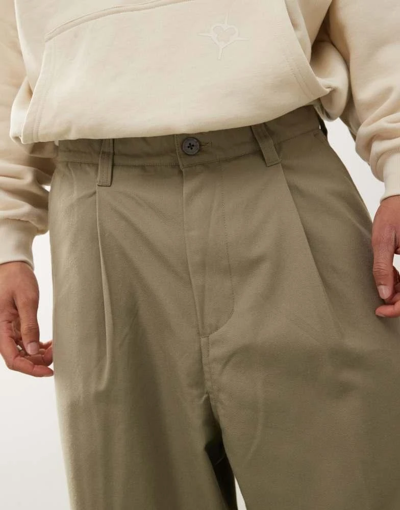 Obey Obey oliver pleated pant in khaki 3