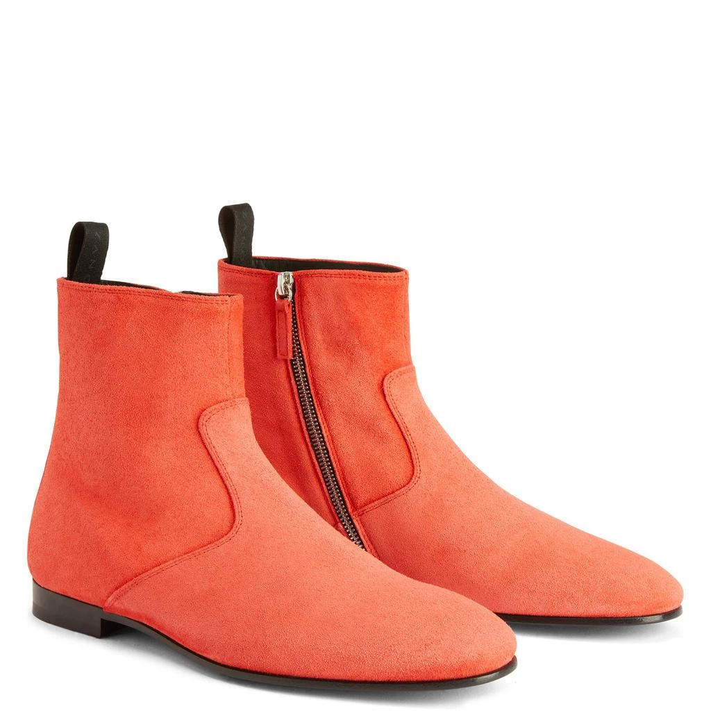 Giuseppe Zanotti Ron 2