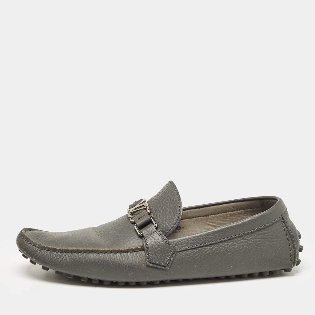 Shop Louis Vuitton Grey Leather Hockenheim Loafers Size 44  display picture 3