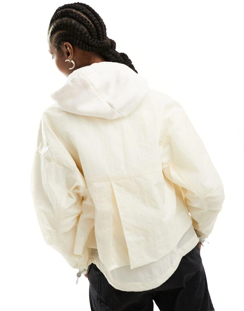 Columbia Columbia Paracutie windbreaker in chalk 4