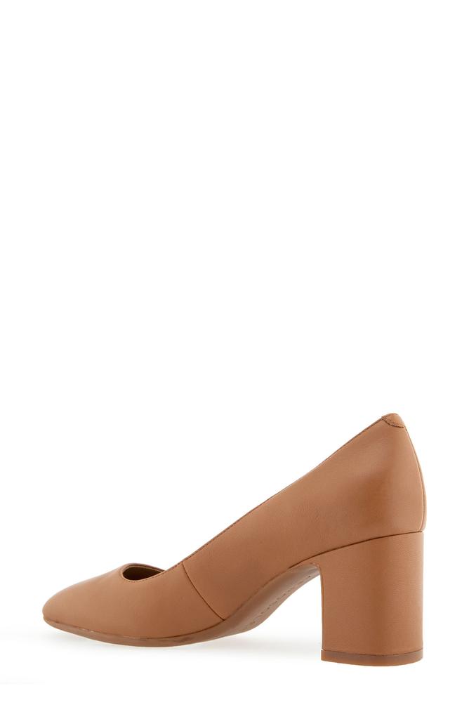 Aerosoles Minetta Almond Toe Pump