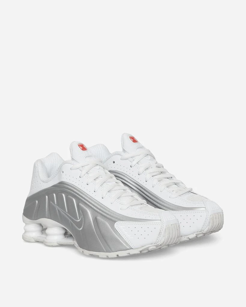 NIKE Women's Shox R4 Sneakers White / Metallic Silver 3