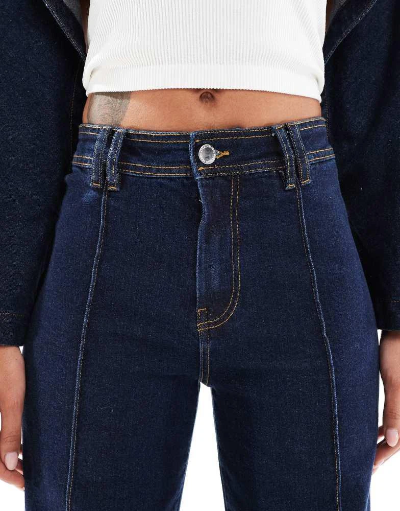 Stradivarius Stradivarius minimalist jeans with seams in dark blue 5
