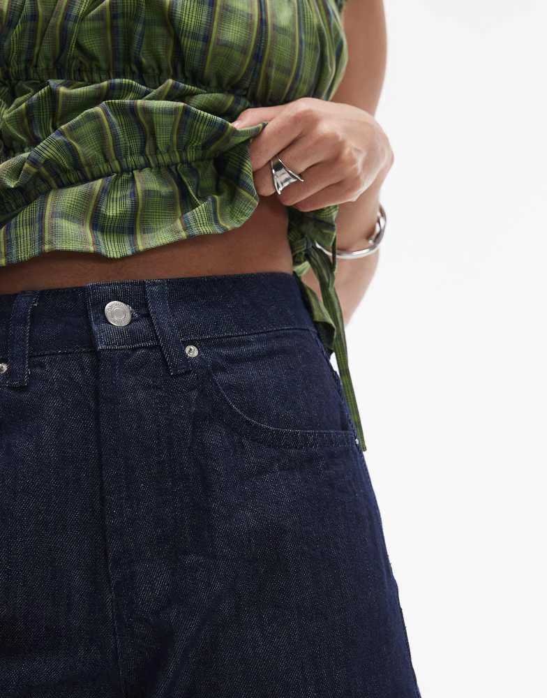 Topshop Topshop denim Editor short with raw hem in indigo rinse 5