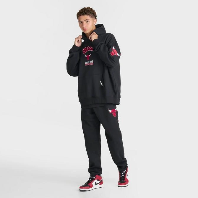 Pro Standard Men's Pro Standard Chicago Bulls NBA Turn It Up Hoodie 2