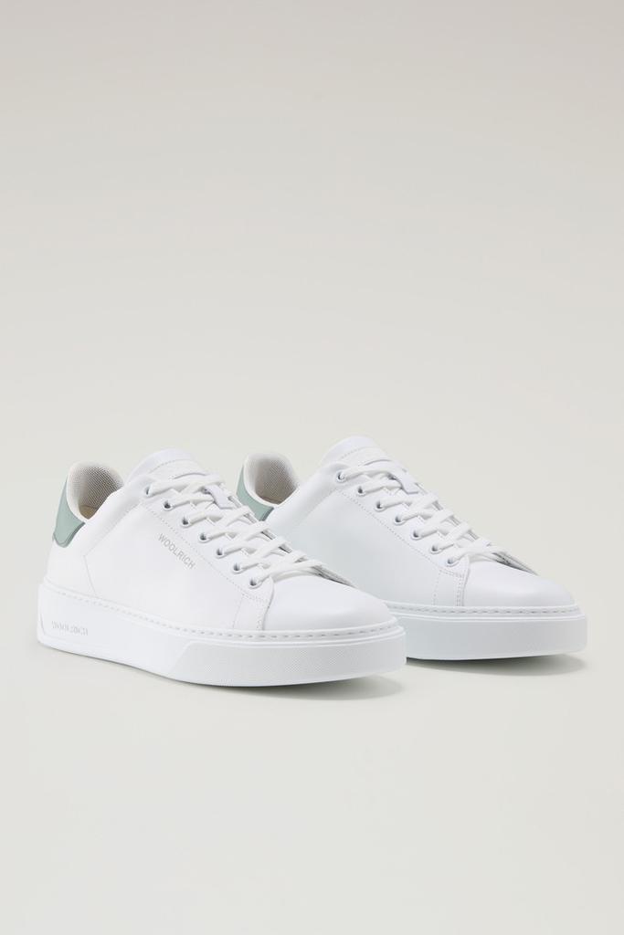 WO-FOOTWEAR Classic Court Sneakers in Leather with Contrasting Patch - Men - White