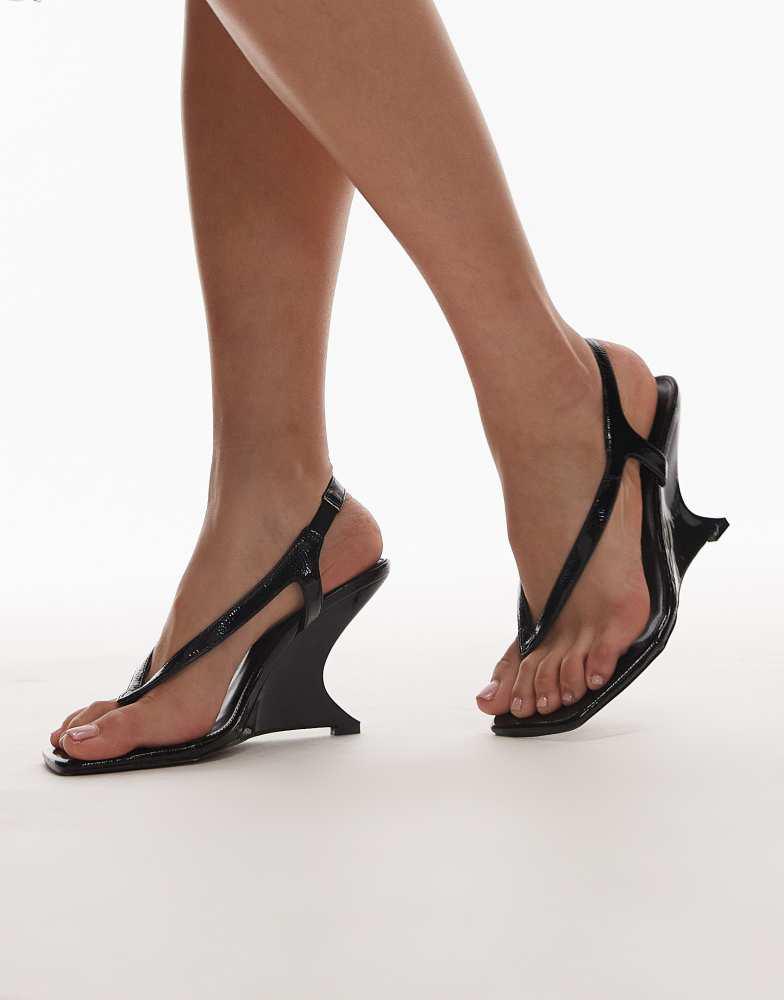 Topshop Topshop Indie wedge sandal in black