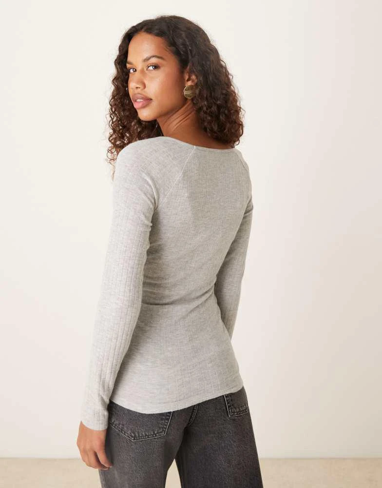 ASOS ASOS DESIGN supersoft brush rib v neck long sleeve in grey marl 4
