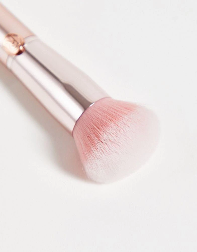 Revolution Revolution Create Buffing Foundation Brush R7 4