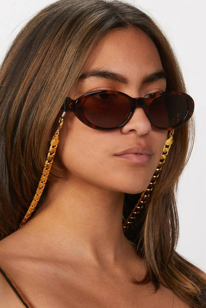 NEW IN THE MOOD FOR LOVE caroline bk sunglasses with chain in black Caroline Bk Sunglasses With Chain In Tortoise – On Sale Now  main image 2