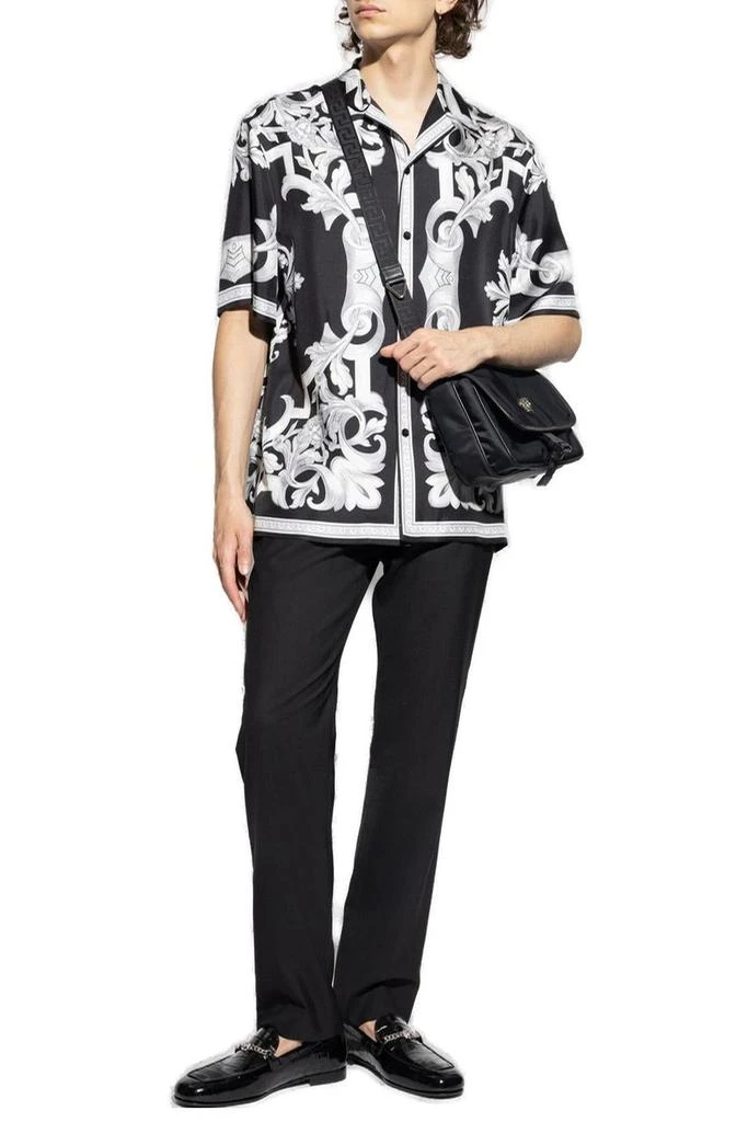Versace Versace Pattern-Printed Short-Sleeved Shirt 4