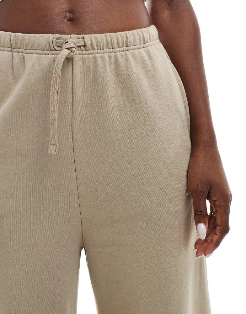 Puma Puma Classics relaxed sweatpants in beige 5