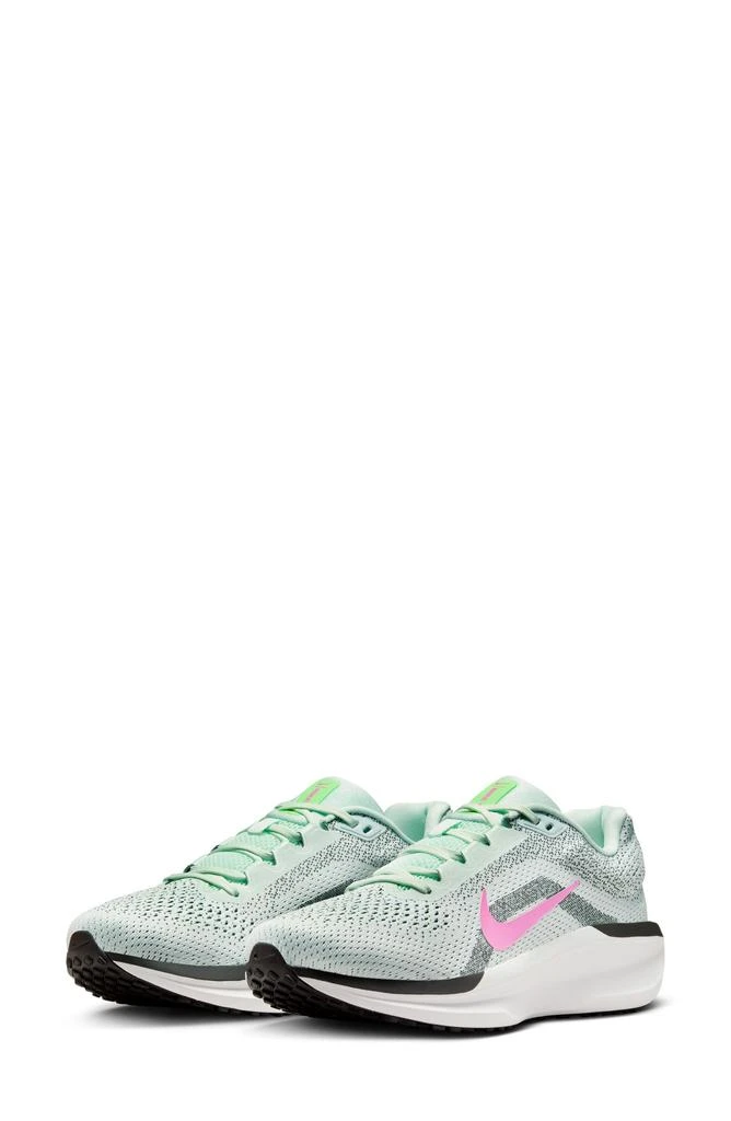 NIKE Air Winflo 11 Running Shoe 1
