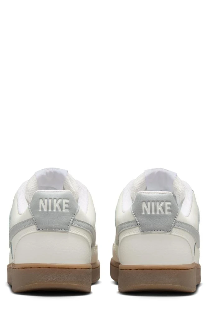 NIKE Court Vision Low Sneaker 2