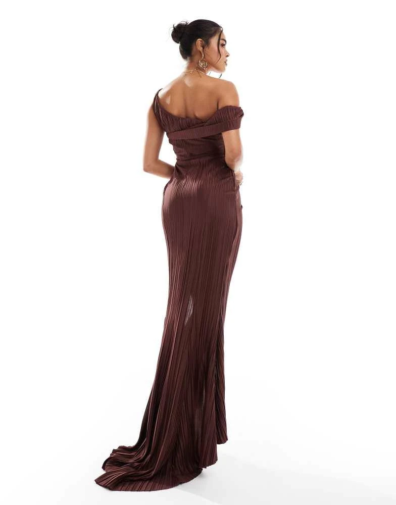 Shop ASOS DESIGN plisse one shoulder premium drape maxi dress with super  high split in chocolate on Sale at BeyondStyle  Get 50% Off ASOS DESIGN  plisse one shoulder premium drape maxi