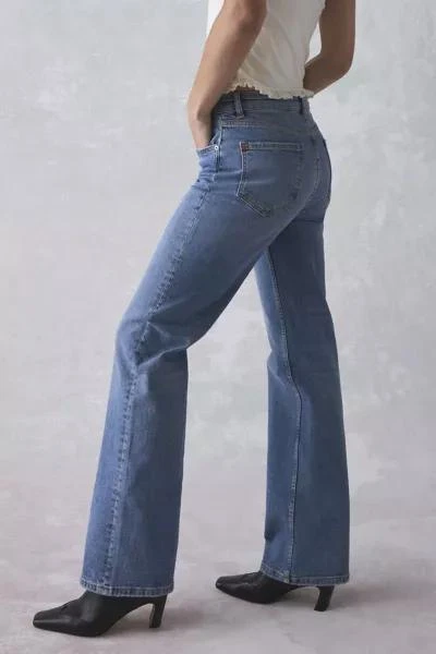 BDG BDG Jade Mid-Rise Bootcut Jean 3