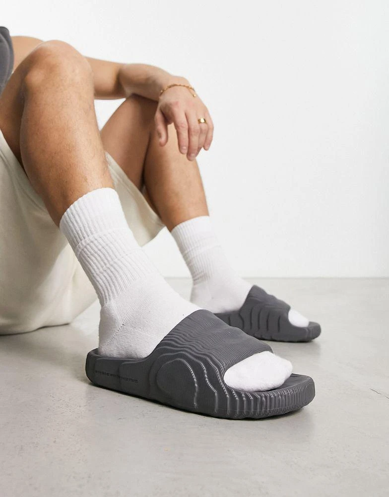 Adidas adidas Originals Adilette 22 sliders in grey 1