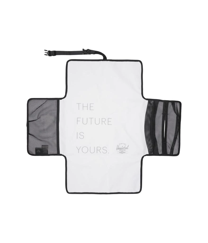 Herschel Supply Sprout Change Mat 3