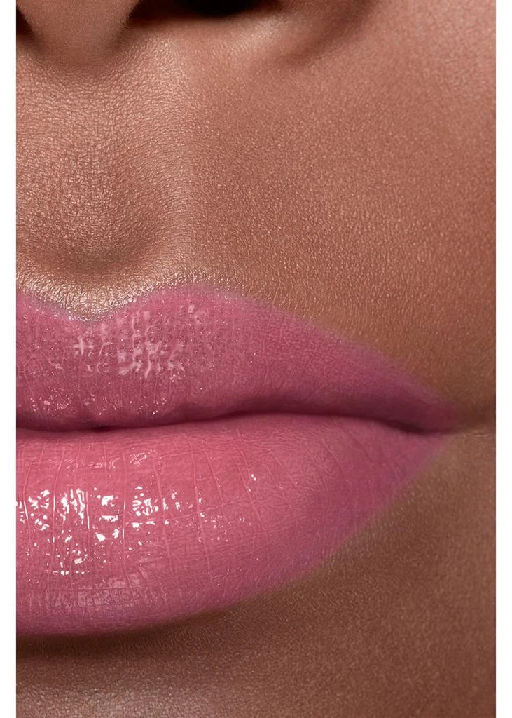 Chanel ROUGE COCO BAUME – SHINE ~ HYDRATING BEAUTIFYING TINTED LIP BALM – BUILDABLE COLOUR 4