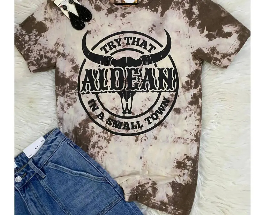 Coffee & Mascara Women's Try That in a Small Town Aldean Tee