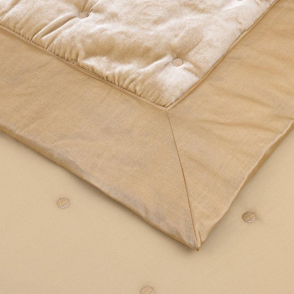Yves Delorme Cocon Velvet Counterpane Quilt 3