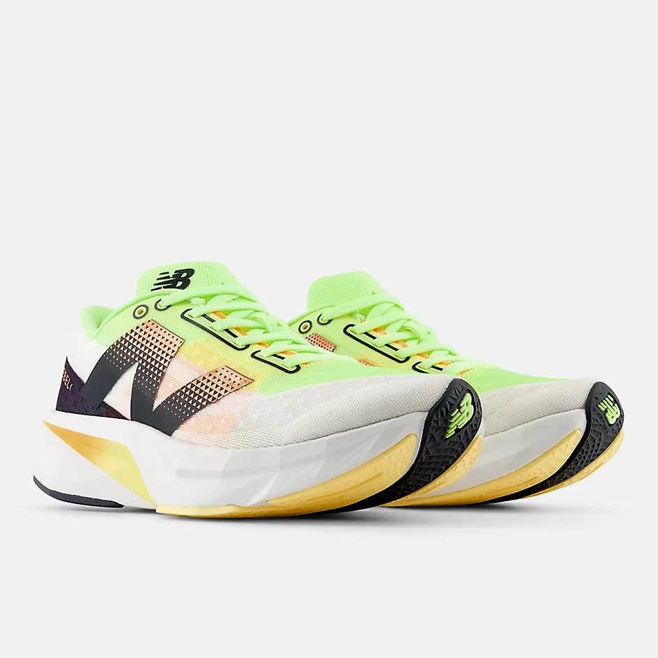 New Balance FuelCell Rebel v4 4