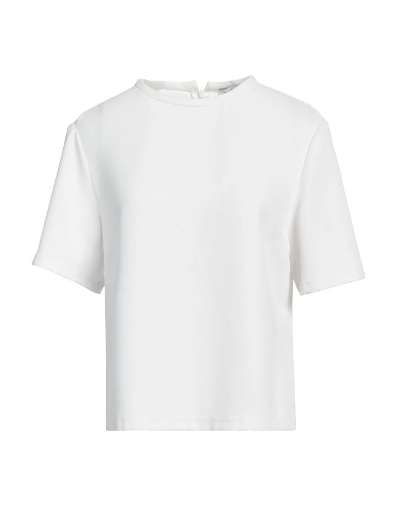 CARACTÈRE Top 1