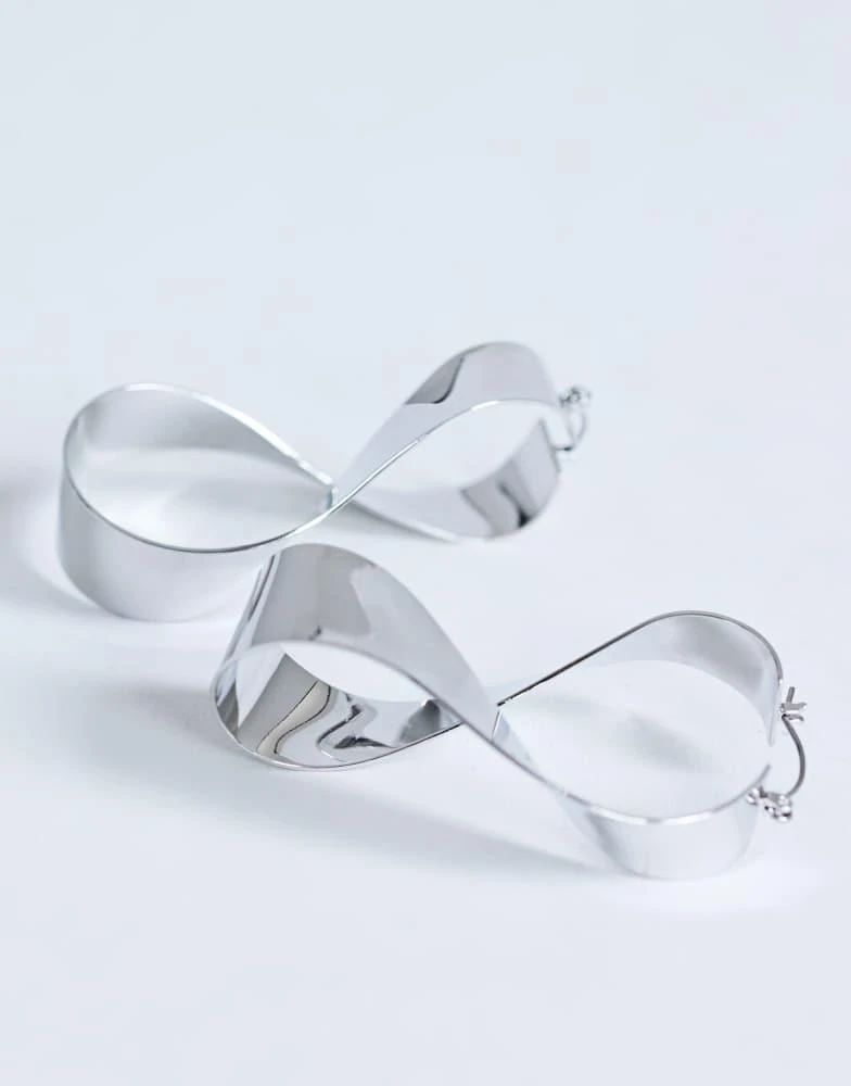 Topshop Topshop Charlotte twisted hoop earring in silver tone 4