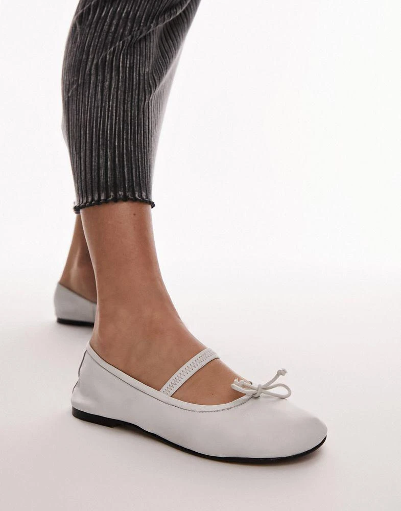 Topshop Topshop Brooke leather unlined ballerina shoe in white 1