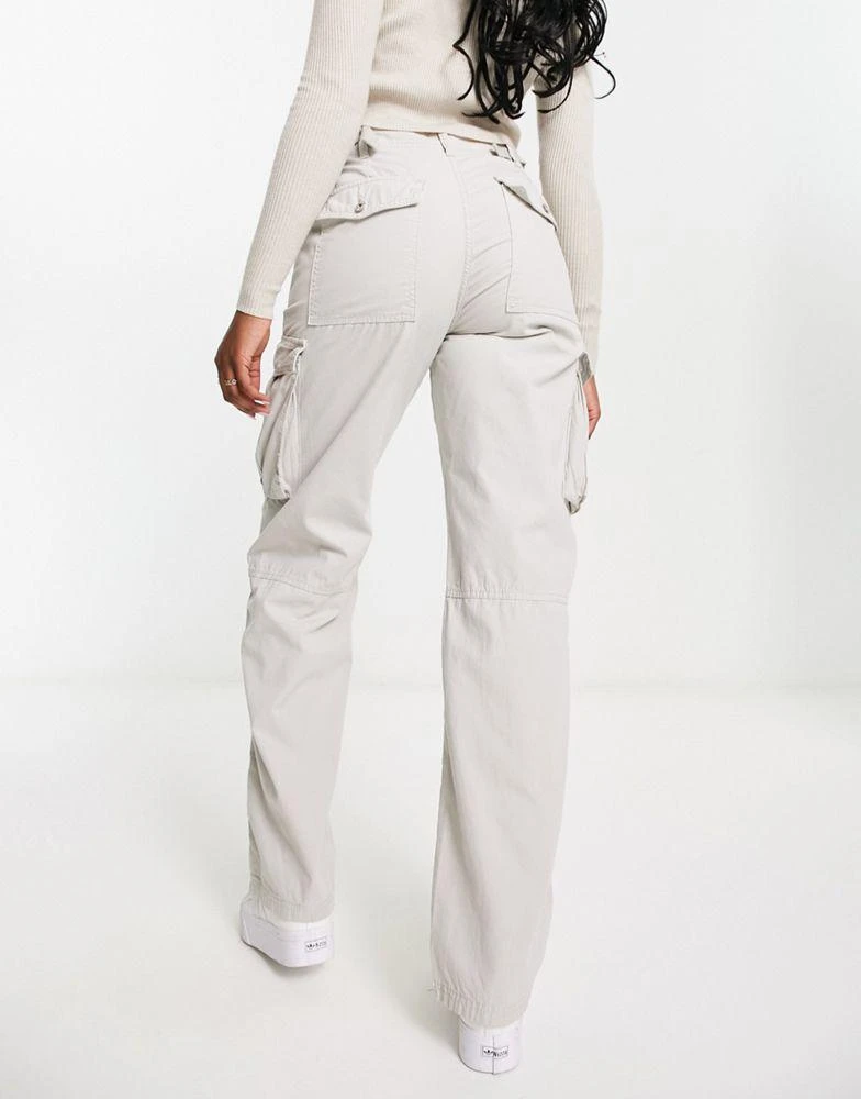 Bershka Bershka straight leg cargo trousers in grey 2