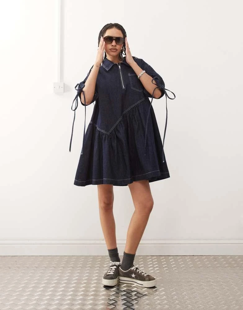 COLLUSION COLLUSION denim smock dress in rinse wash 1