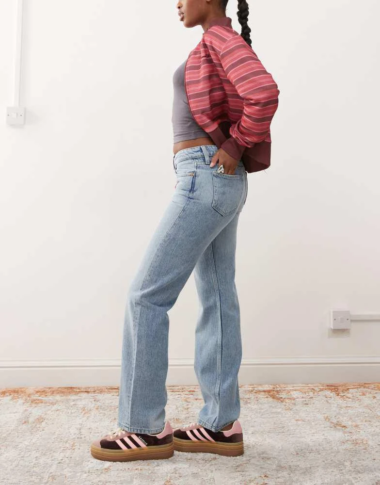 Weekday Weekday Arrow low waist straight leg jeans in blue wash 3